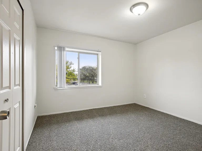 Maple Grove Apartments — Photo 14