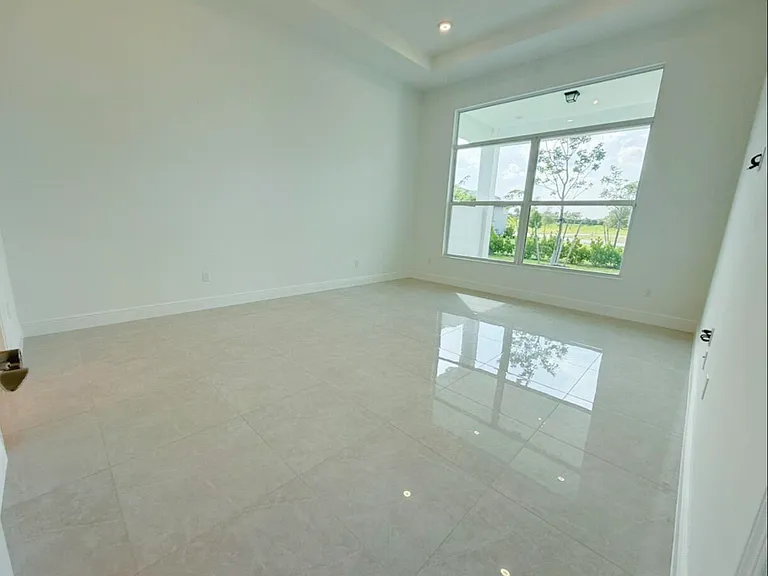 5066 Lido Key Ln — Photo 12