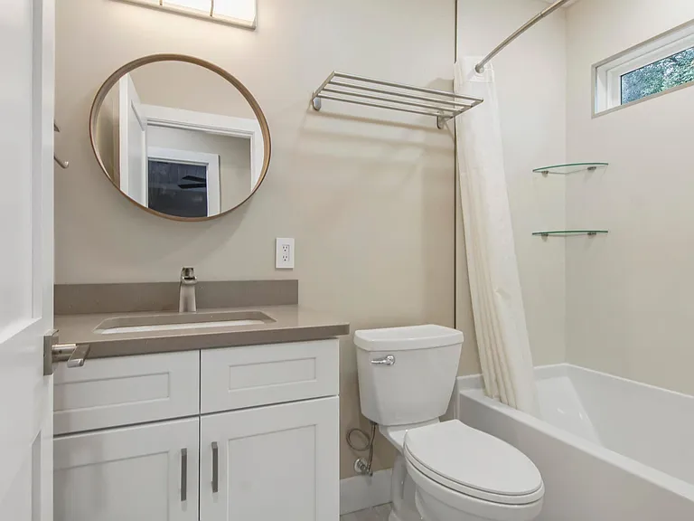 307 Dolphin Dr — Photo 23