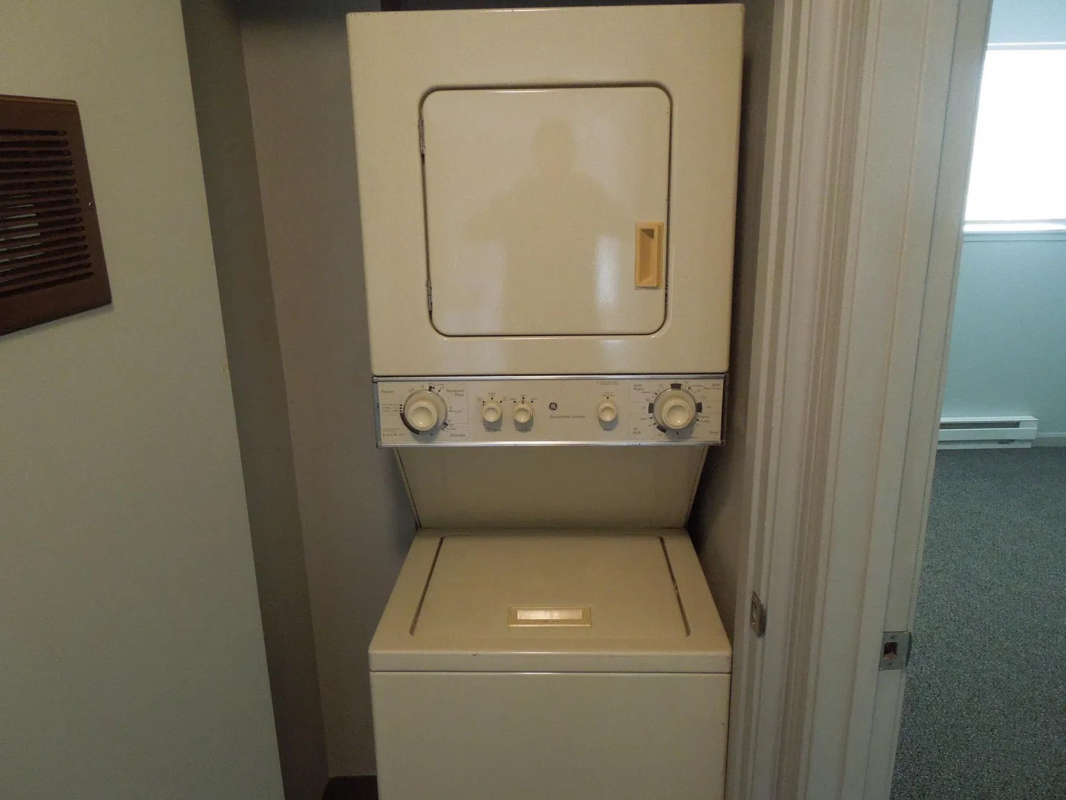 2 bed, 900 sqft, $1,695 — Photo 4