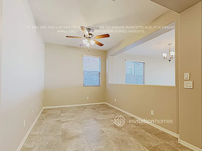 19018 W Yucatan Dr — Photo 4