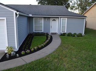 2563 Green Spring Dr, Jacksonville, FL 32246