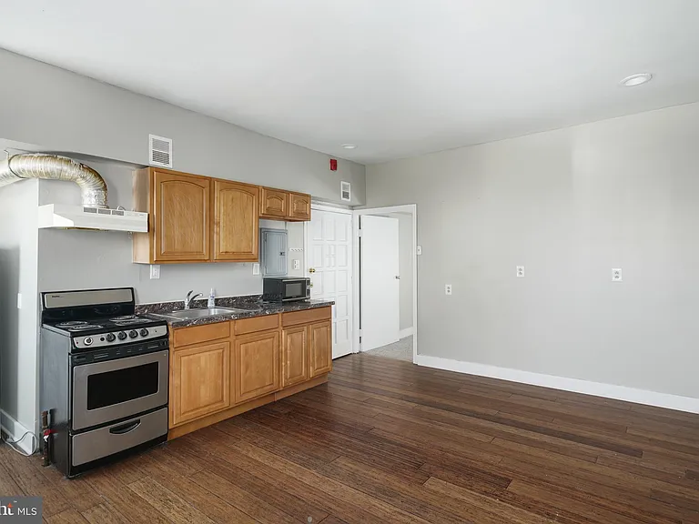184 E Huntingdon St #3 — Photo 13