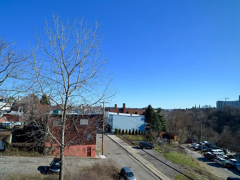 467 Taylor St — Photo 17