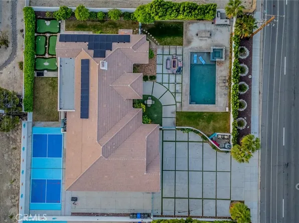2932 Sunrise Way, Palm Springs, CA 92262
