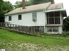 2nd image of 811 Boling Rd