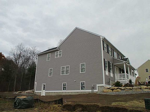 5th image of 9 Lincoln Meadows Dr