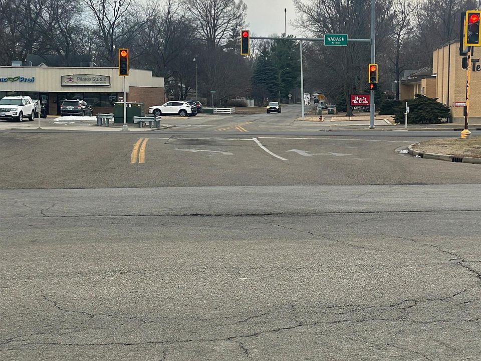 2nd image of S Park Ave