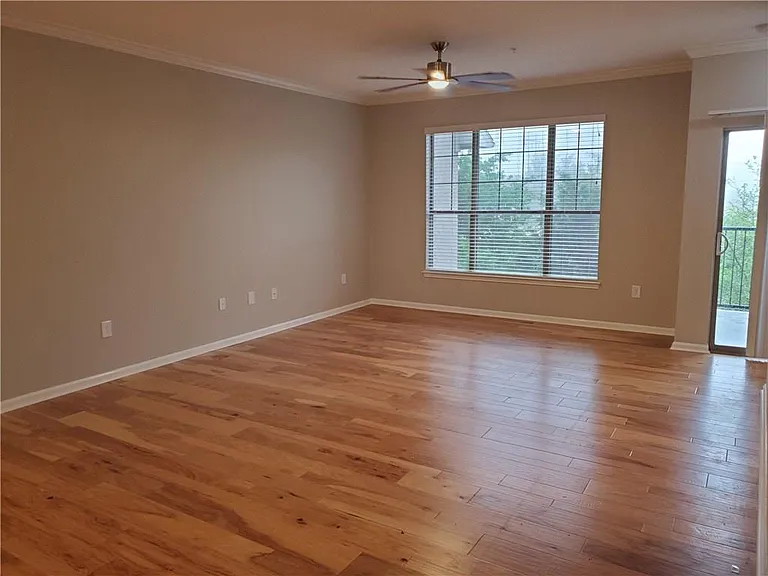 11203 Ranch Road 2222 Rd #302 — Photo 4