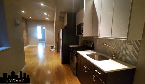 2nd image of 240 Madison St #001