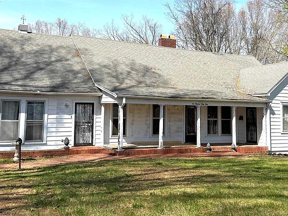 2nd image of 243 E End St
