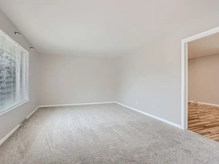 3296 S Geneva St — Photo 9