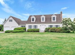 22 Fairbanks Ct, Water Mill, NY 11976