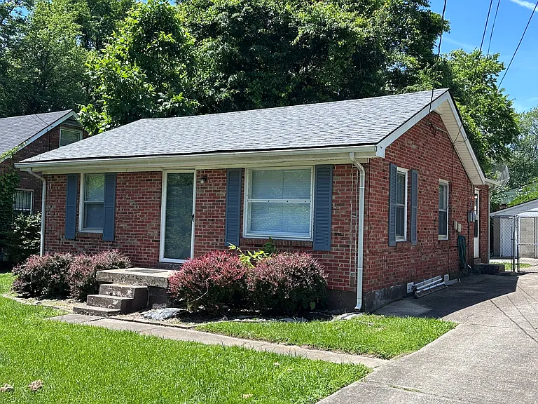4926 Daleray Dr — Photo 2