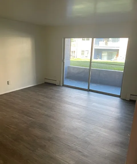 2505 Harrison Ave #4 — Photo 1