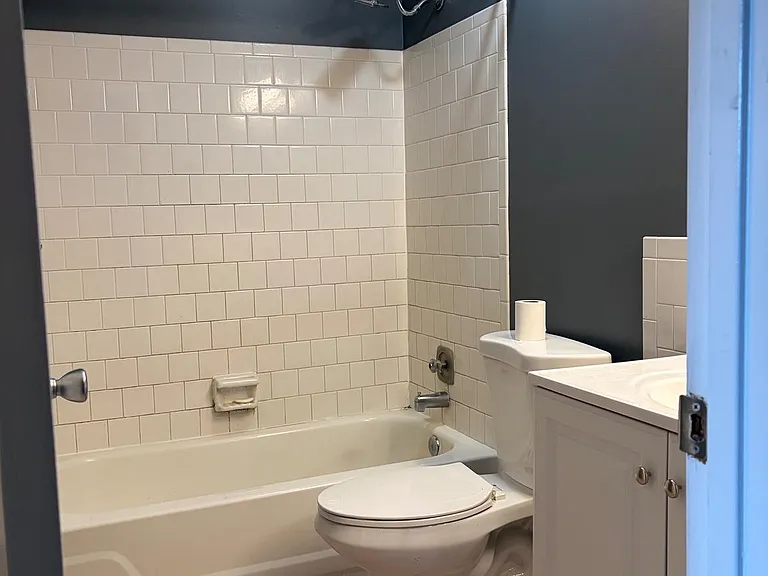 6662 Ducketts Ln #18-6 — Photo 14