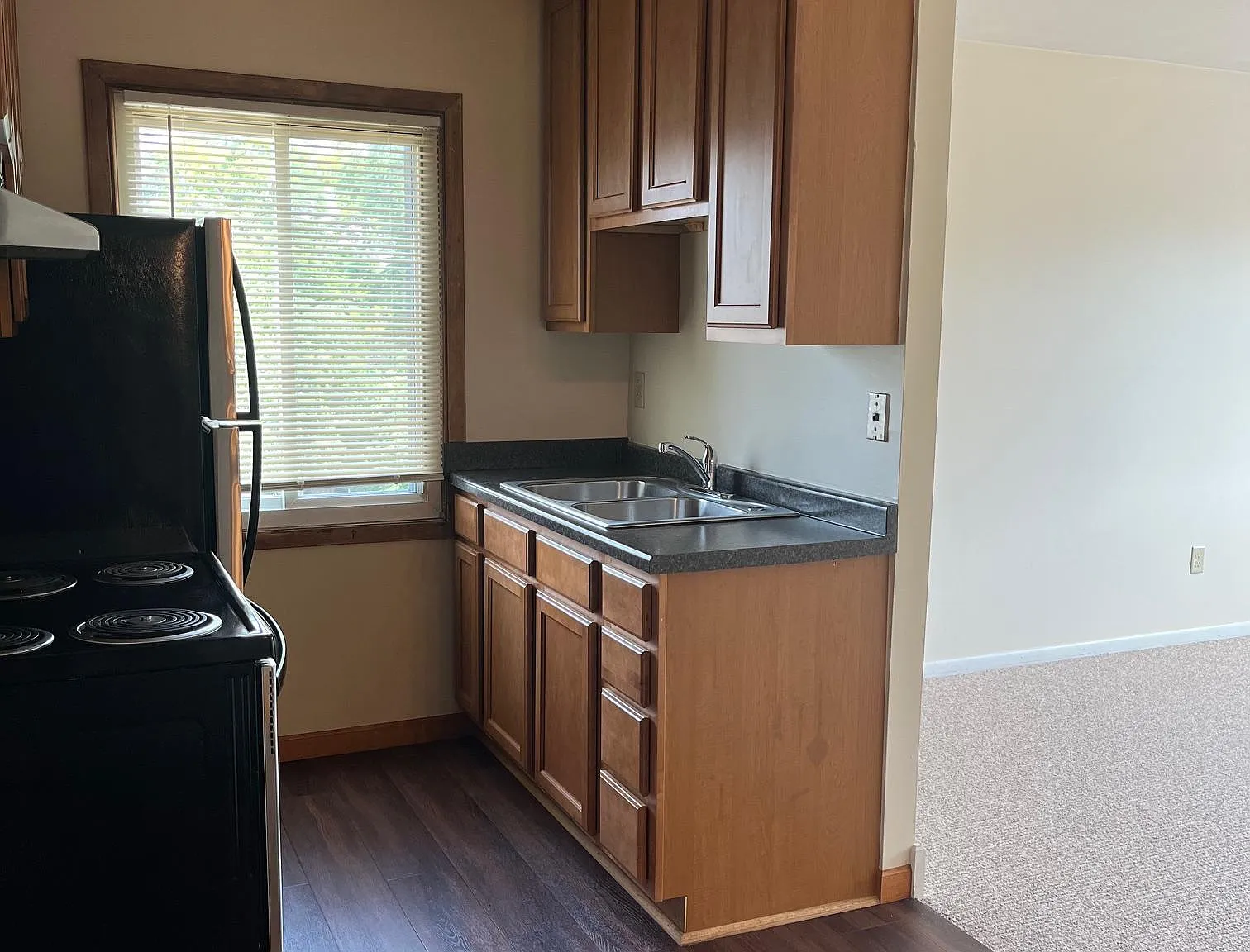 1 bed, 500 sqft, $1,075 — Photo 2
