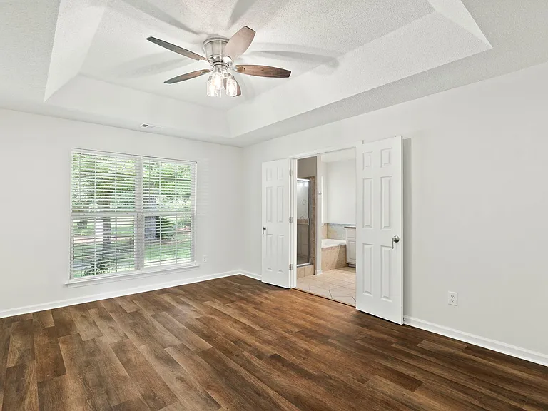 371 Marshview Dr — Photo 16