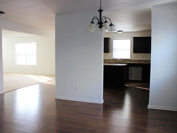 5th image of 2150 SE Crabapple Ct