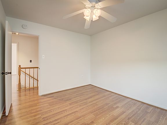 5th image of 13907 Concord Ave