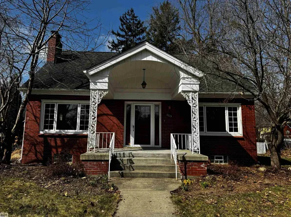 73615 Church St, Armada, MI 48005