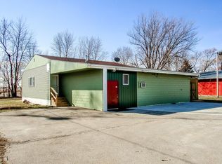 911 Iowa Ave E, Marshalltown, IA 50158