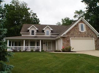 30201 Bonnie View Dr, Wickliffe, OH 44092