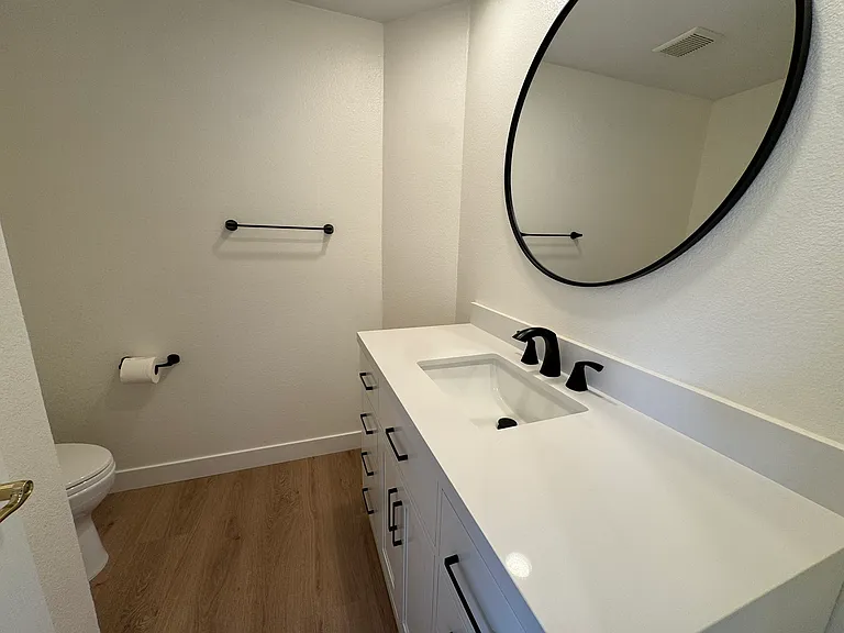 834 Sunstone St — Photo 11