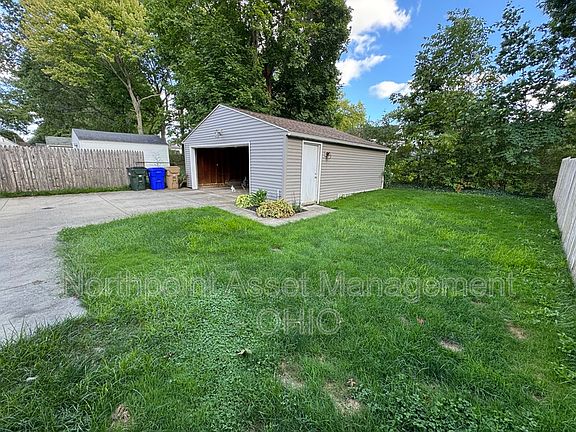 3rd image of 408 Morrison Ave