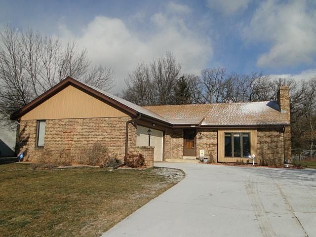 1st image of 29626 Fernwood Dr