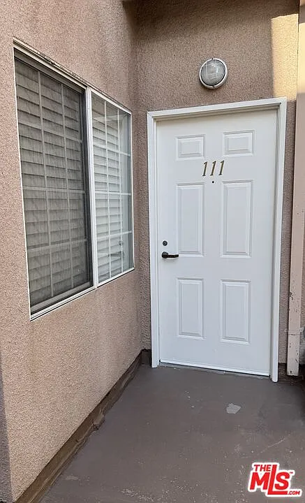 2 bed, 2.0 bath, 965 sqft, $2,650 — Photo 3