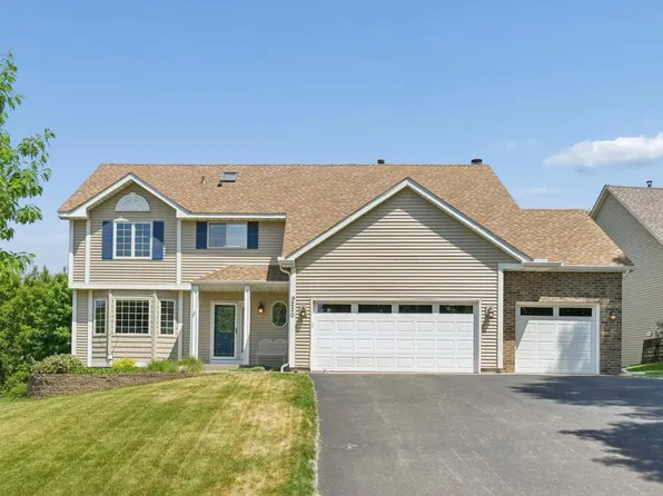 9220 Hillside Trl S, Cottage Grove, MN 55016