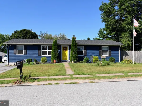 4960 Grant Dr, York, PA 17408