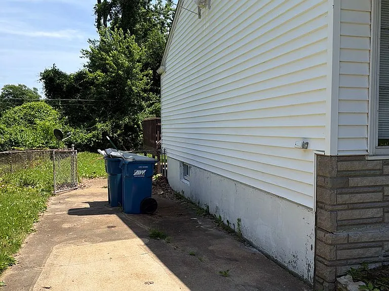 10650 Dunkeld Cir — Photo 14