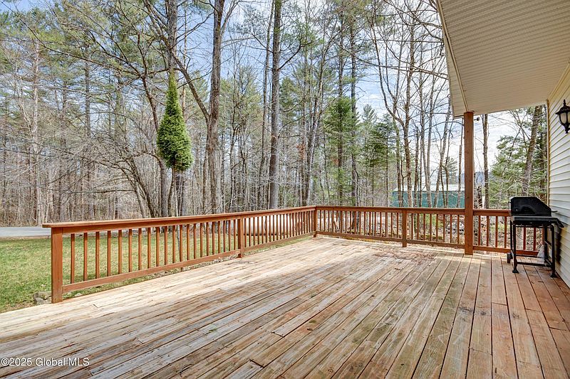 5th image of 131 Old Page Hill Road