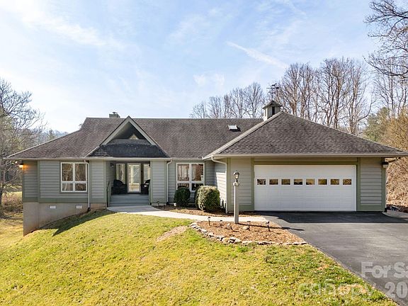 2nd image of 132 Broadmoor Dr #V-1