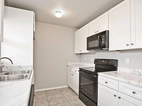 5th image of 1402 S Haden St #1002A
