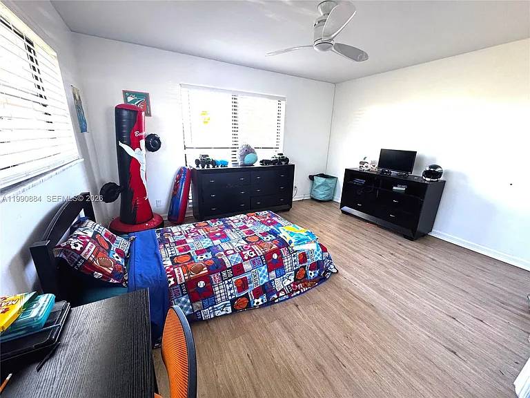 4905 Bayberry Ln — Photo 22