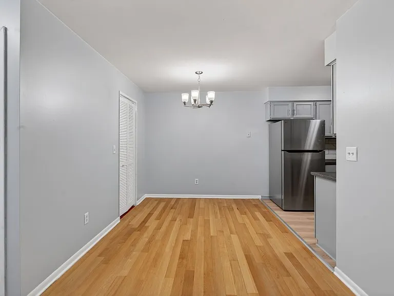 10228 Nancys Blvd — Photo 5