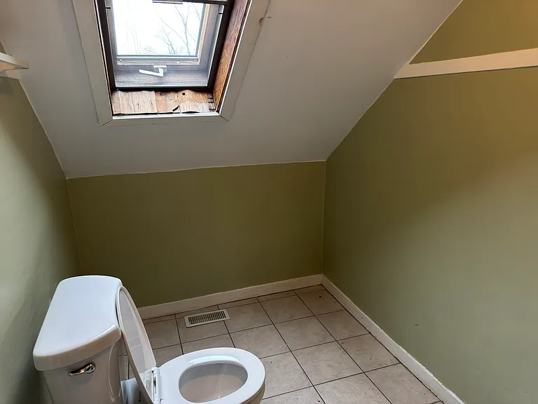 441 Fairview Ave — Photo 7