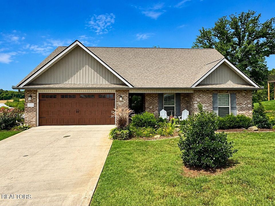 1st image of 215 Montgomery Farms Dr