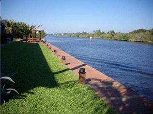 1077 Kokomo Key Ln, Delray Beach, FL 33483