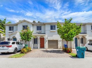 1363 NW 208th Ter, Miami Gardens, FL 33169