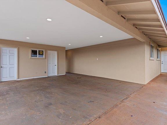 3rd image of 490 Kaiola Pl #A