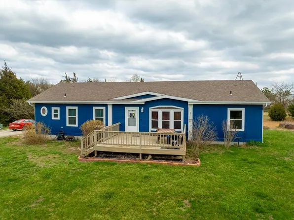 2387 N 1100th Rd, Eudora, KS 66025
