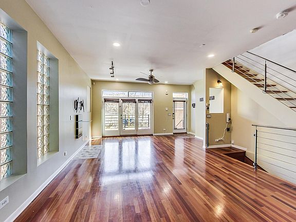 5th image of 908 N Paulina St #1F