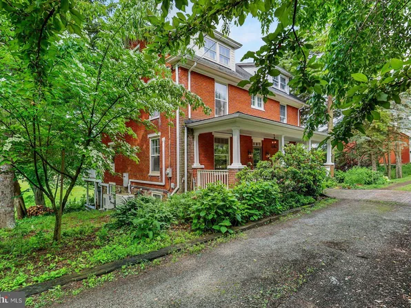 1175 Potosi Rd, Glen Rock, PA 17327