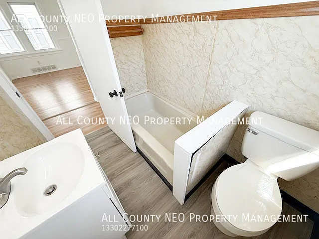 1241 Bedford Ave SW — Photo 23