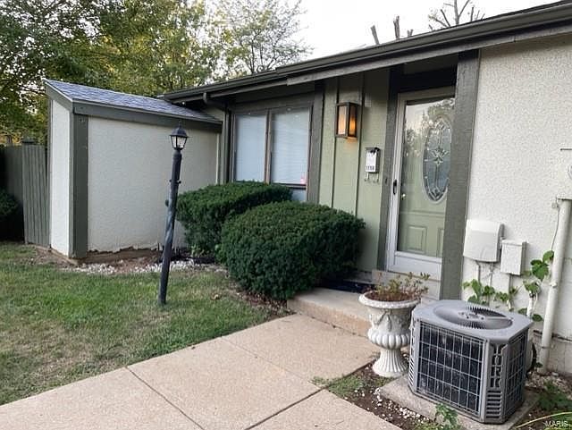 1st image of 11150 Whispering Oaks Dr
