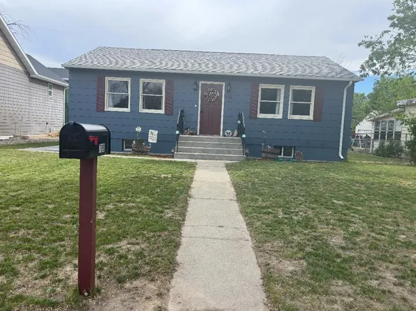 708 Grace Ave, Worland, WY 82401